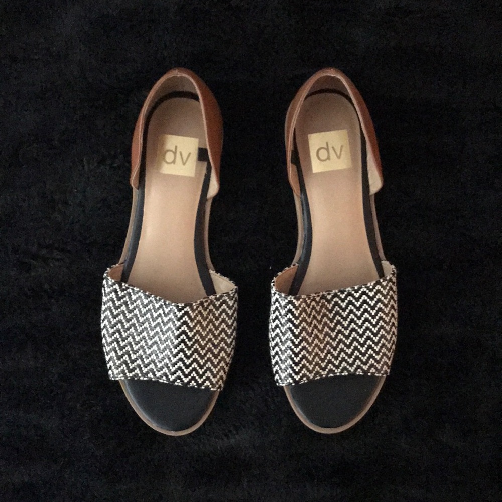 Dolce Vita flat black, white, tan sandals